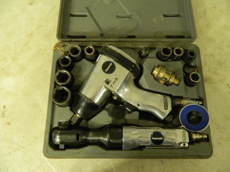 lot 50 image: Powermate Air Tool Set