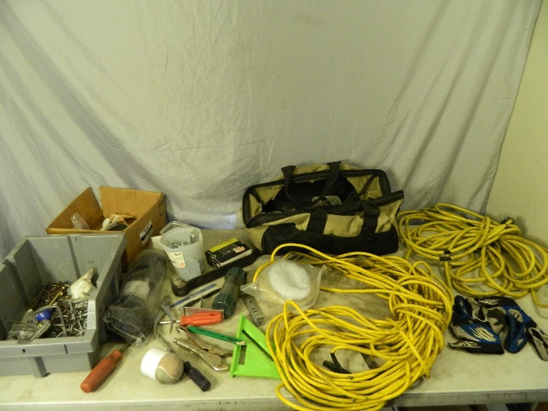 lot 106 image: Tools and Shop Supplies