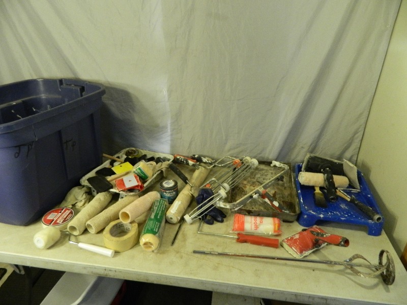 lot 118 image: Painting Supplies
