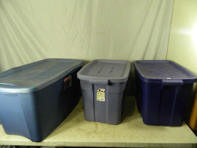 lot 128 image: 3 Totes with Lids