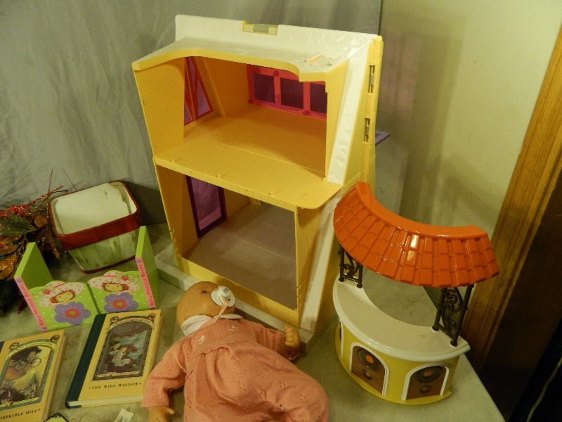 lot 157 image: Strawberry Shortcake Bookends, Doll, and More