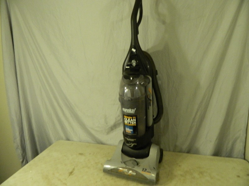 lot 167 image: Eureka Air Speed Pet Vacuum