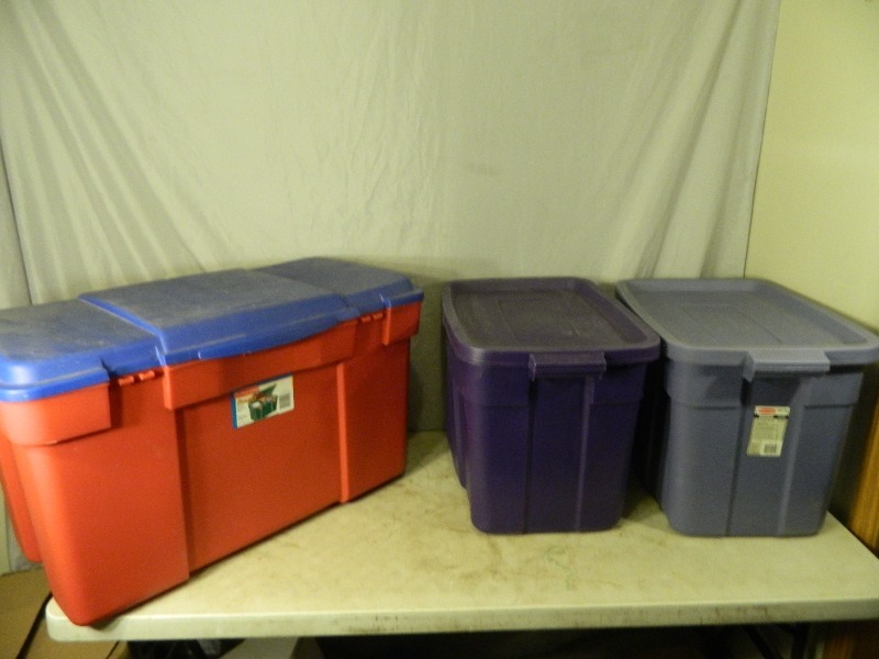 lot 169 image: 3 Totes with Lids