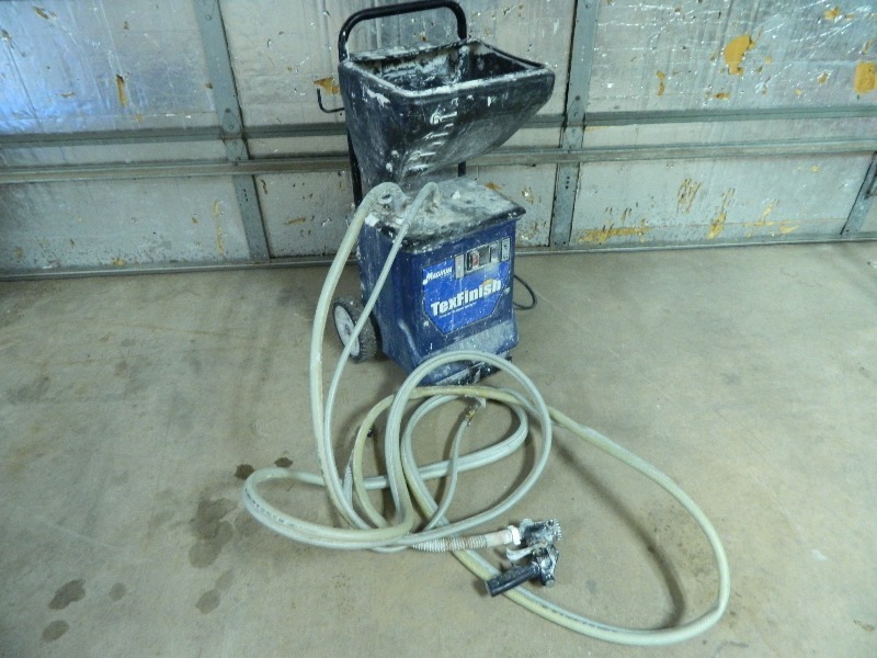 lot 3 image: Graco Magnum Texture Spray Machine