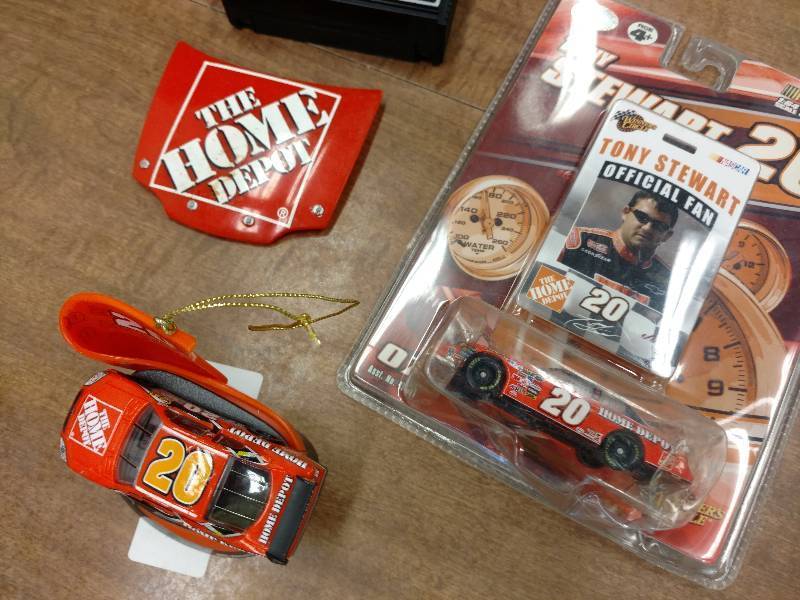 lot 59 image: Tony Stewart Nascar Lot