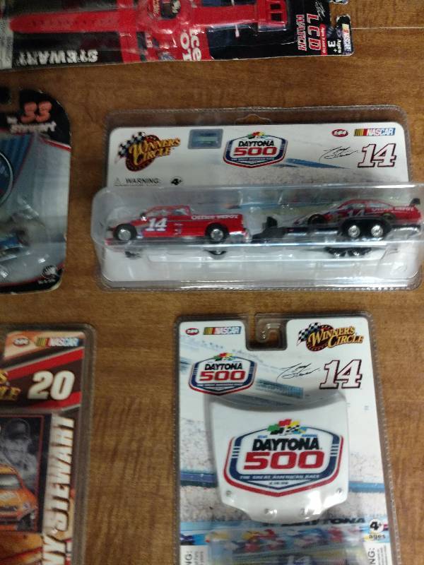 lot 75 image: Tony Stewart Nascar Lot