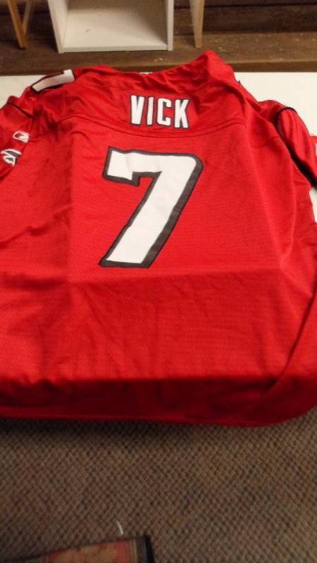 lot 3 image: Michael Vick Atlanta Falcons Jersey #7