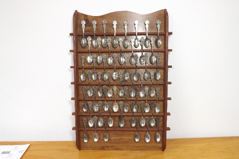 lot 16 image: COMPLETE American Collectors Guild State Spoons on Wood Display