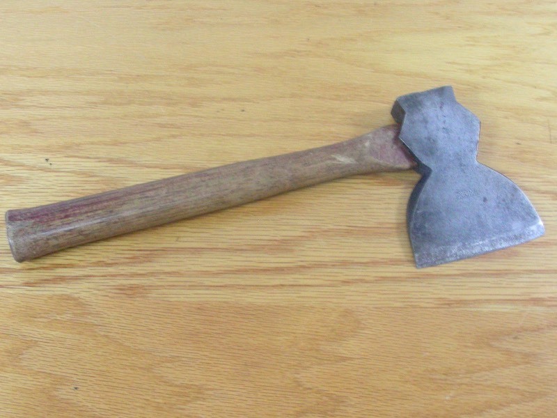 lot 24 image: Hatchet Axe Vintage PLUMB 4.5 Blade 16.5 Total Length Sharp Hickory Handle