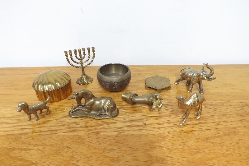 lot 25 image: Lot of Brass Figurines, etc. Items