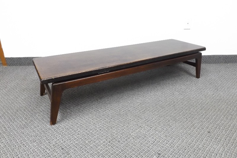 lot 30 image: Mid Century Wood BenchCoffee Table