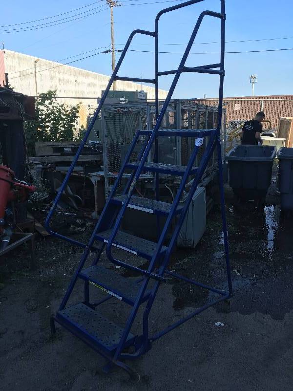 Steel safety ladder