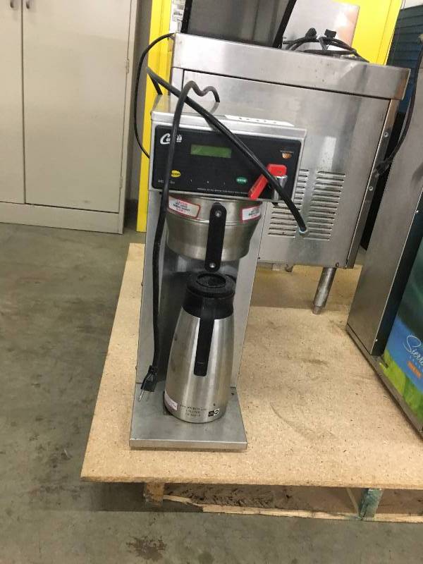 Commercial coffee maker