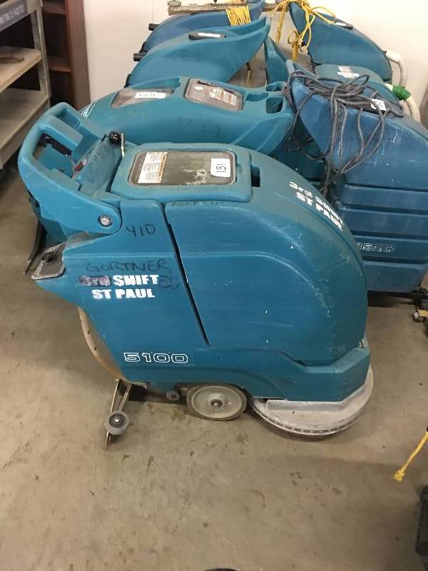 Tennant floor cleaner