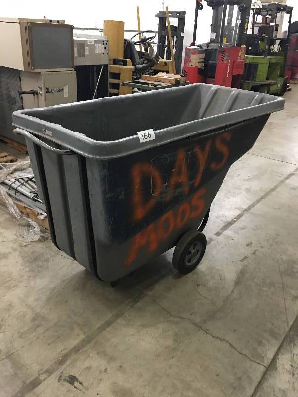 Large dumping trash cart