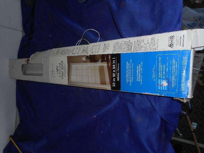 lot 111 image: 32X64 LIGHT FILTERING BLIND