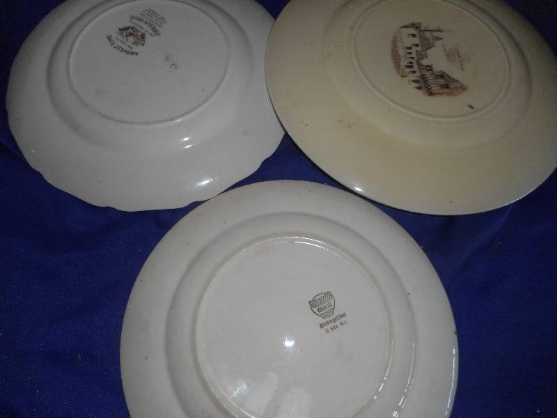 lot 117 image: 3 COLLECTOR PLATES