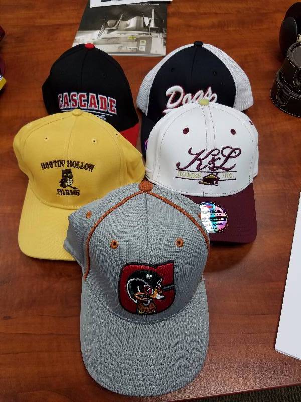 lot 4 image: Brand New 5 Verity Logo Hats
