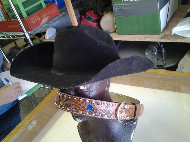 Justin Brand Cowboy Hat Size 7-38, Fancy Leather Western Belt Size 42