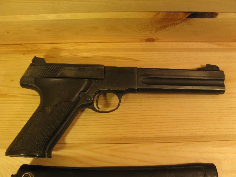 lot 16 image: Colt Match Target Semi-auto Pistol