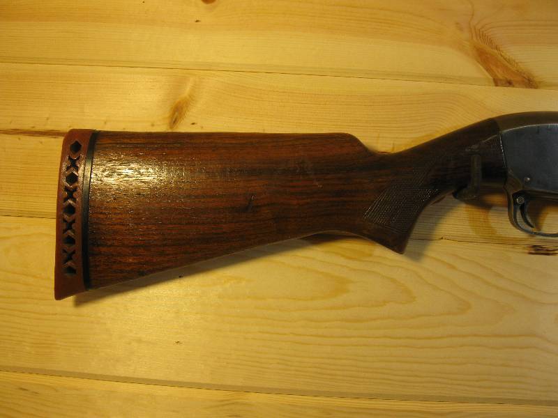 lot 22 image: Stevens 620 Pump Shotgun
