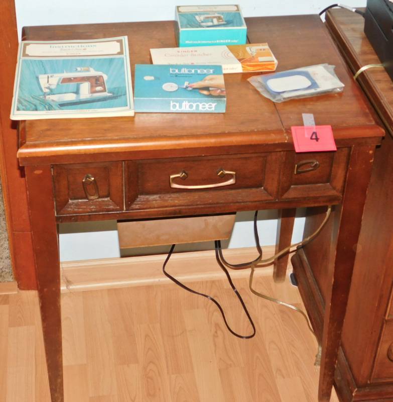 singer touch and sew, cabinet, accessories