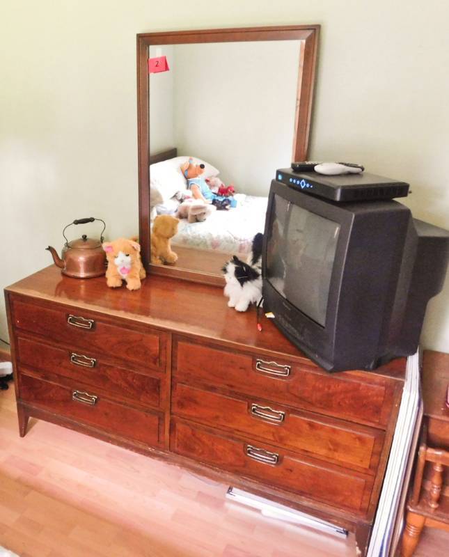 Lane 6 drawer dresser, mirror, bedside table