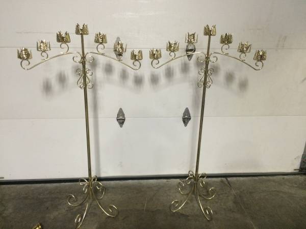lot 6 image: Gold and Silver Candle HoldersCandelabra