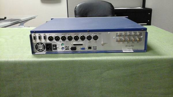 lot 18 image: MAXX-1000 3-channel classic broadcast server