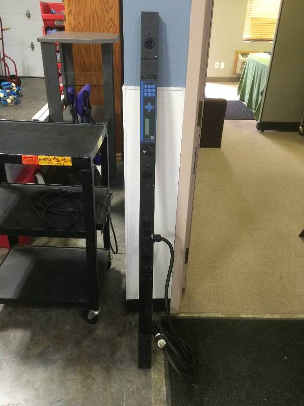 lot 40 image: ETC Smartbar SB4-6 DMX dimmer bar