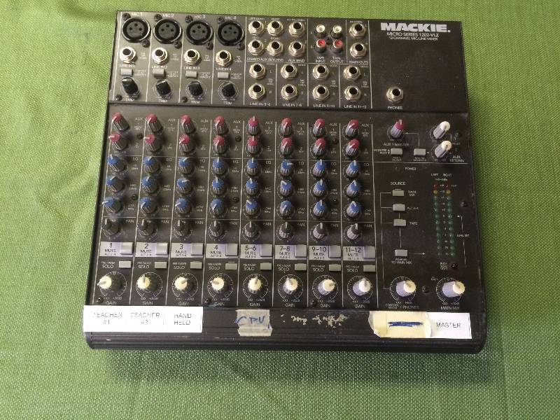 lot 44 image: Mackie 1202-VLZ Pro 12-Channel Mixer