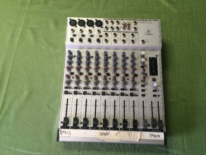 lot 45 image: Behringer MX1604A 12-Channel Mixing Console