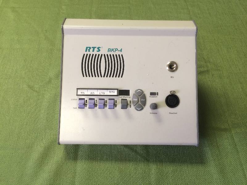 lot 55 image: RTS BKP-4 4-POSITION VALUE SERIES DESKTOP KEYPANEL