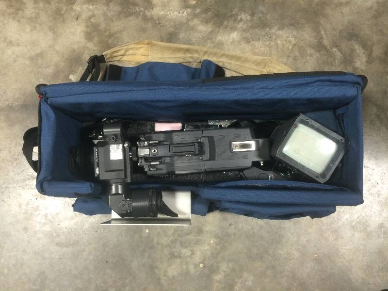 lot 78 image: Sony Digital Video Camera DXC-D50WS Series with Soft Case