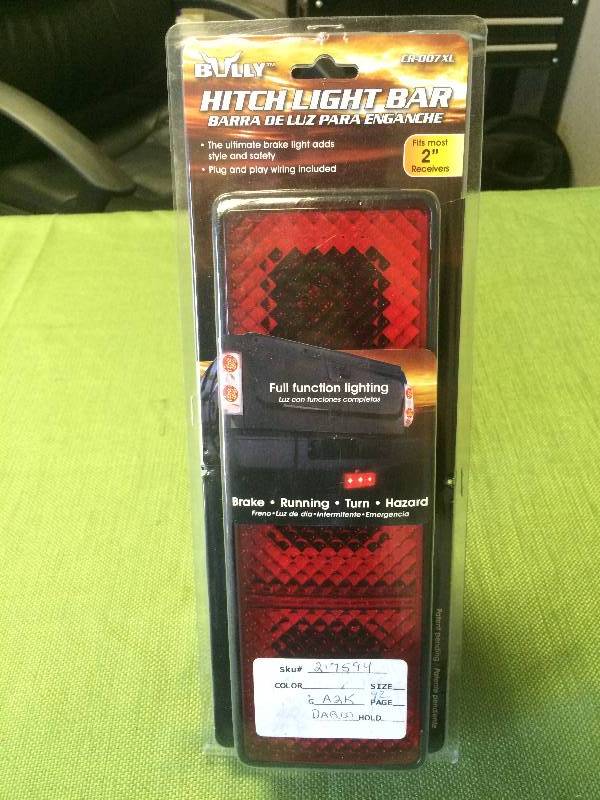 lot 103 image: BULLY (CR-007XL) X-LARGE HITCH BRAKE LIGHT