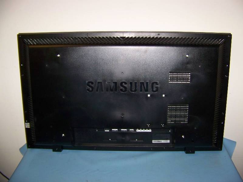 lot 9 image: 46, Samsung, SyncMaster, LCD, Multimedia, Monitor  Display
