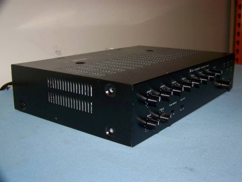 lot 54 image: TOA, 900 Series II, 8 Channel Mixer  Power Amplifier  Amp with (1) Rear Module