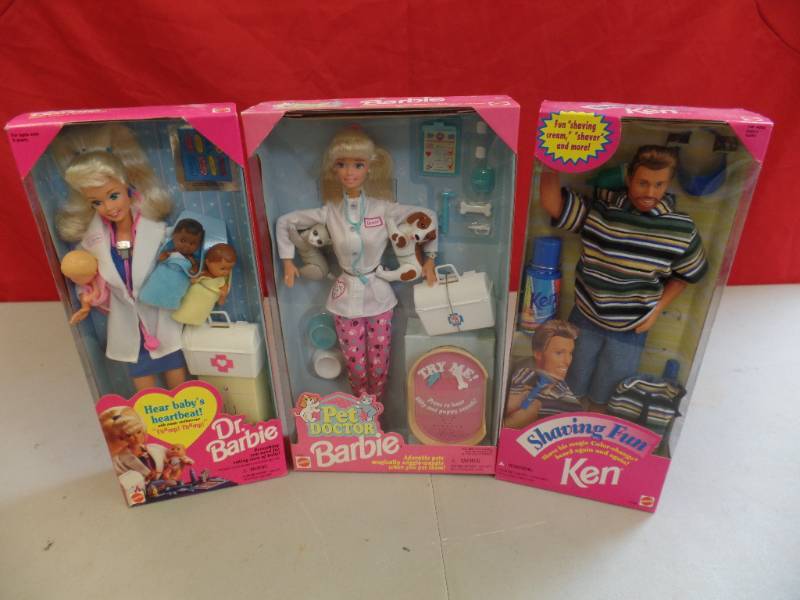 lot 739 image: Assorted Ken and Barbie