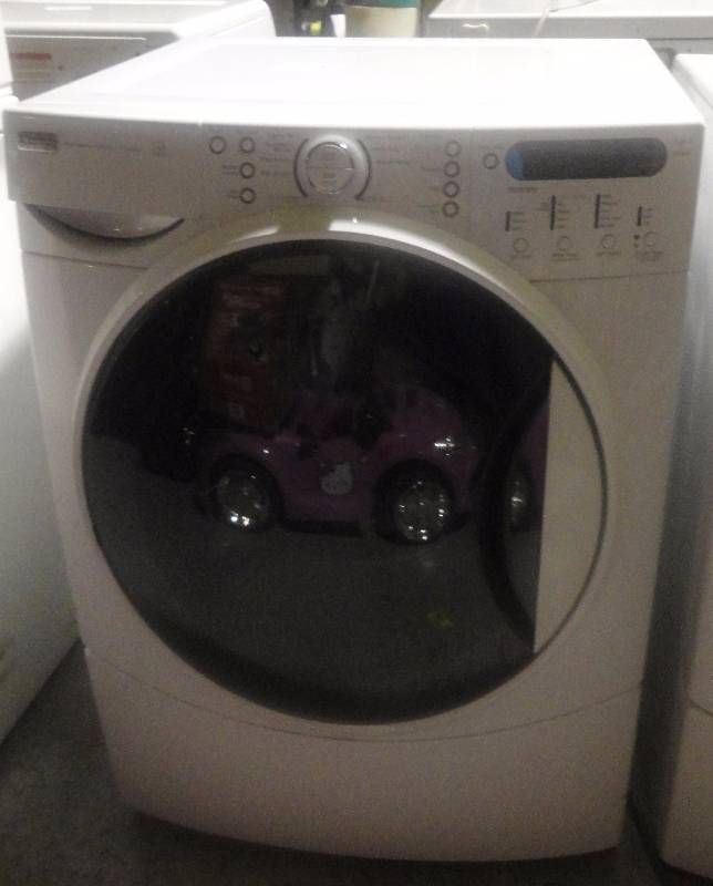 lot 3 image: Kenmore Elite Smartwash Washer with Steamcare