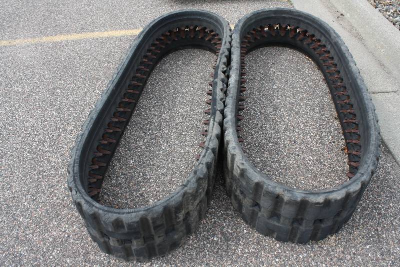 lot 78 image: Bobcat Skidster Tracks