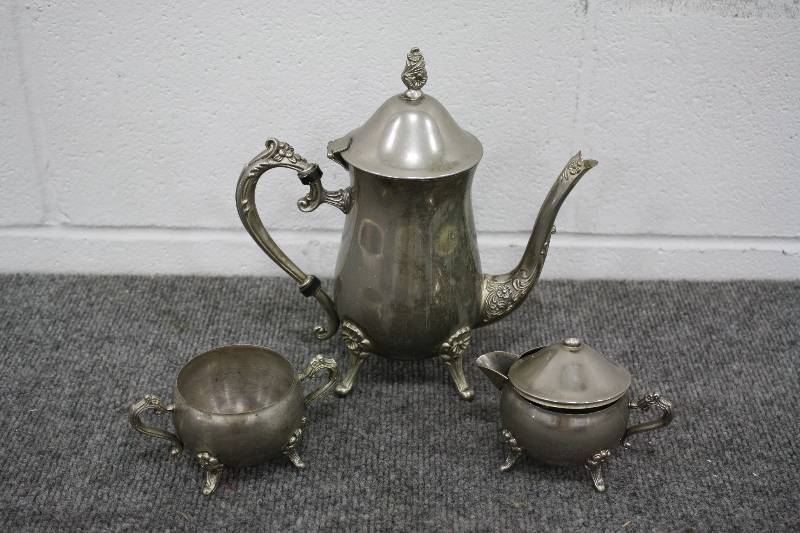 lot 37 image: Vintage Stainless 3pc TeaCoffee Serving Set