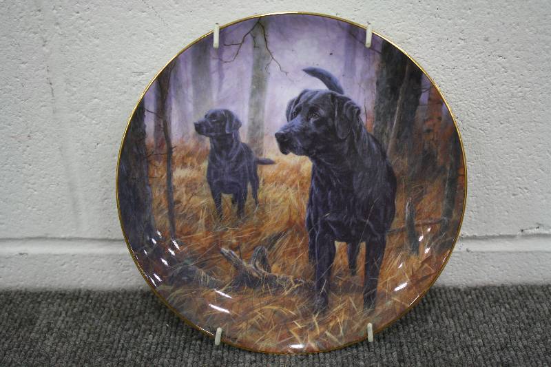 lot 43 image: Fine China Plate- Hot on the Trail