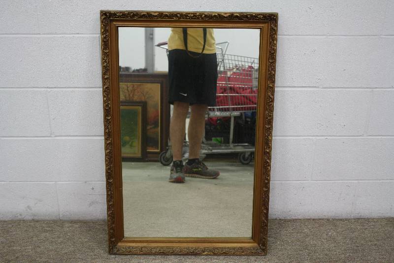 lot 160 image: Mirror