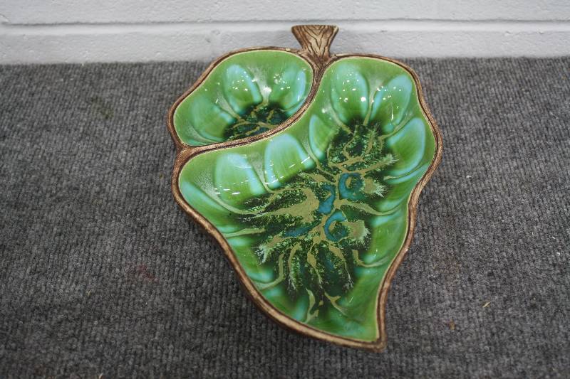 lot 56 image: Vintage Appetizer Bowl