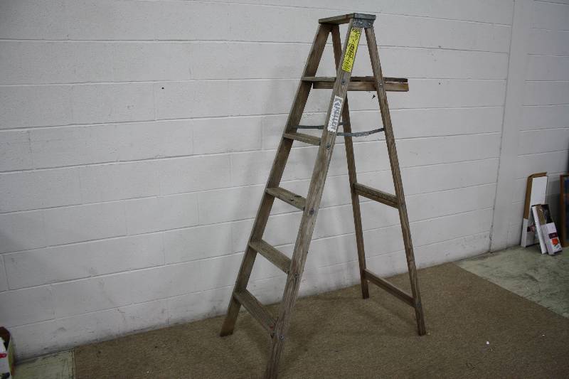 lot 63 image: 6ft. Werner Wooden Ladder
