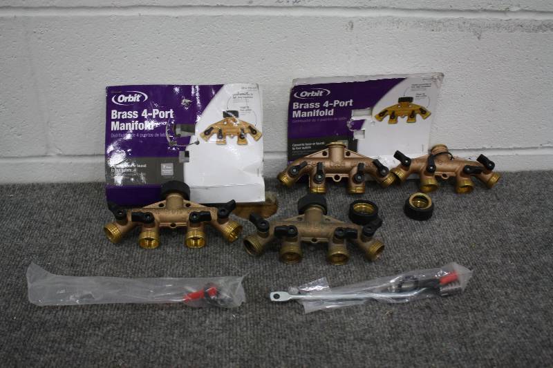 lot 88 image: 4- Brass 4port Manifold