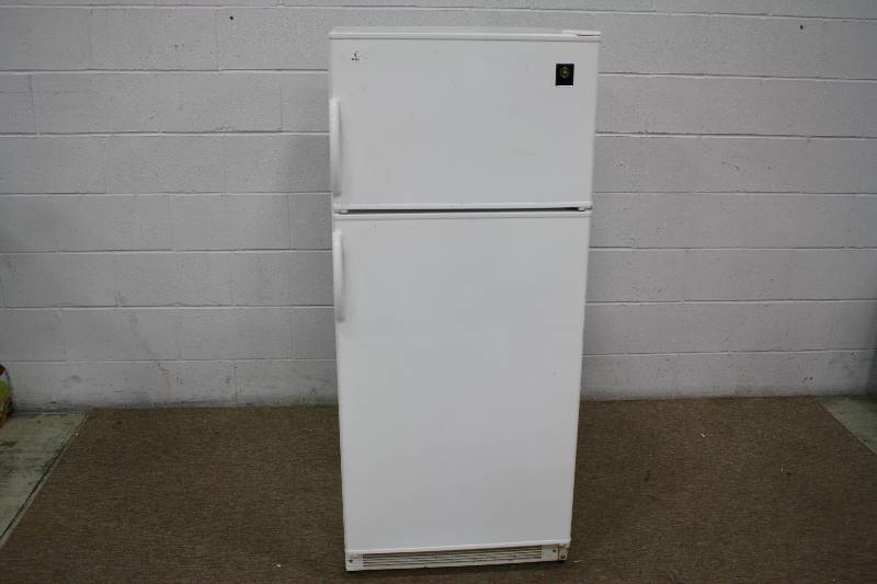 lot 94 image: Fridge Freezer Duo