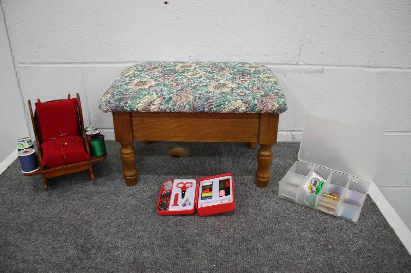 lot 134 image: Sewing Lot