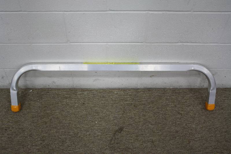 lot 138 image: Ladder Stabilizer