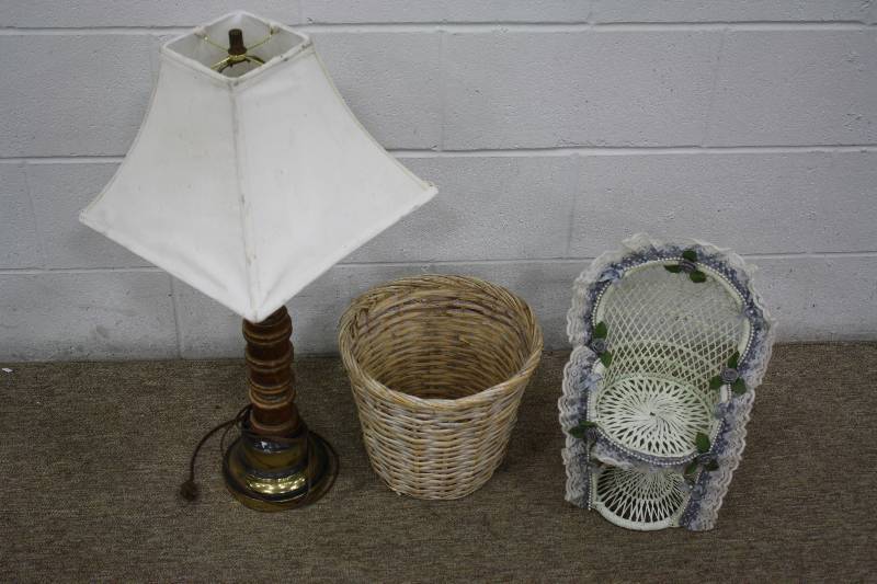 lot 150 image: Lamp, Basket, Decor Chair